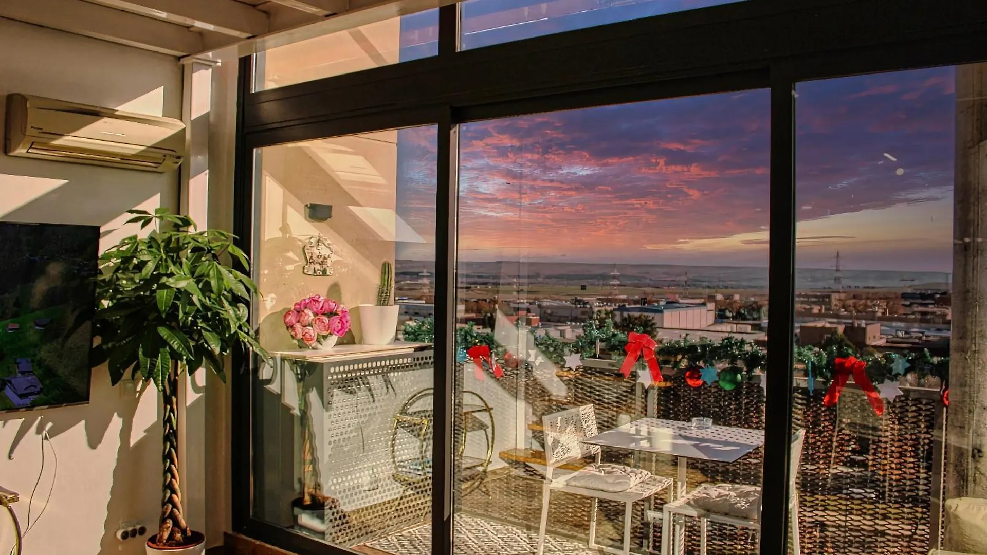 Madrid Sky Luxury Penthouse 6Pax 10 Min Airport Apartment San Sebastian de los Reyes