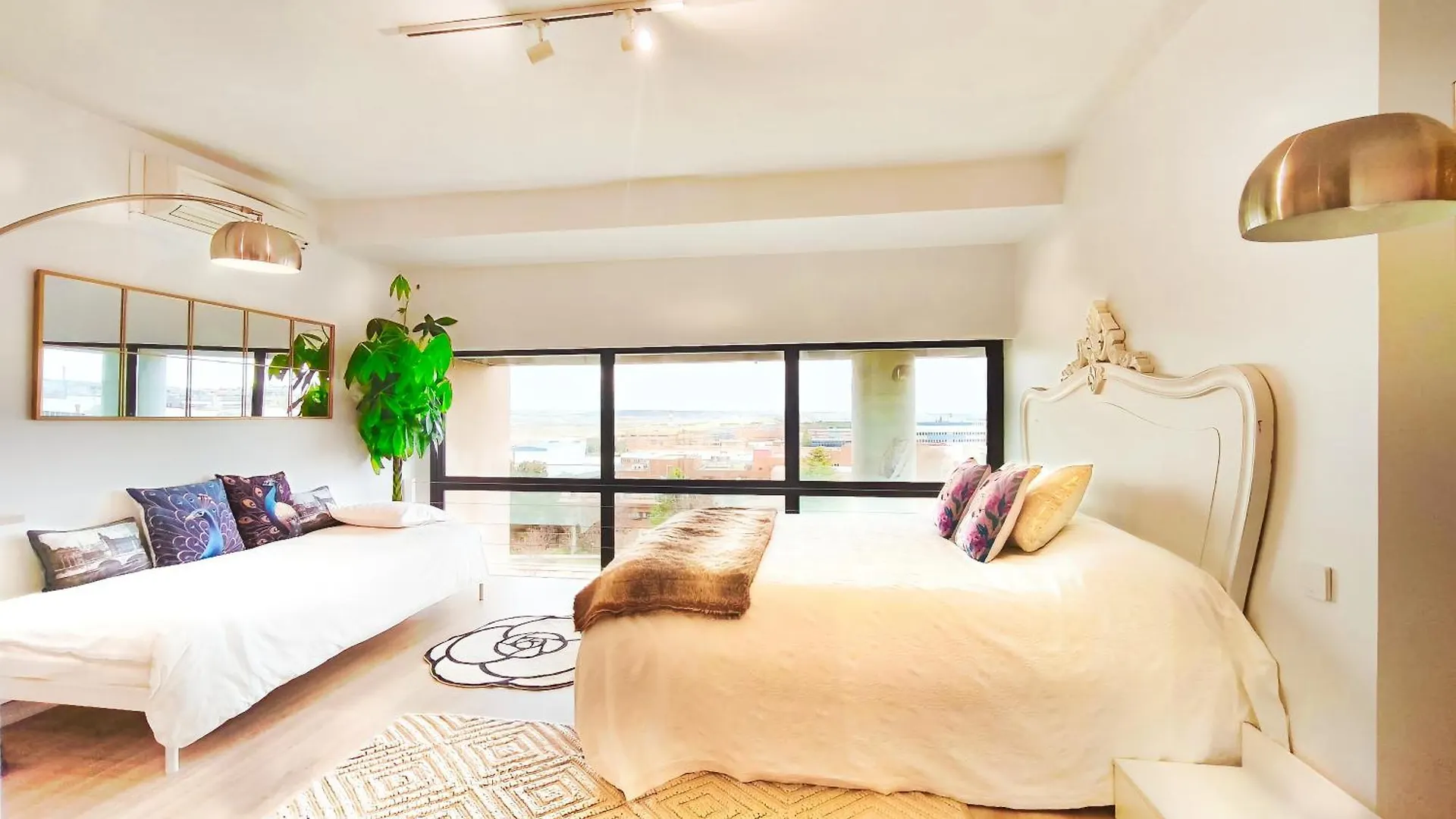 Madrid Sky Luxury Penthouse 6Pax 10 Min Airport Apartment San Sebastian de los Reyes