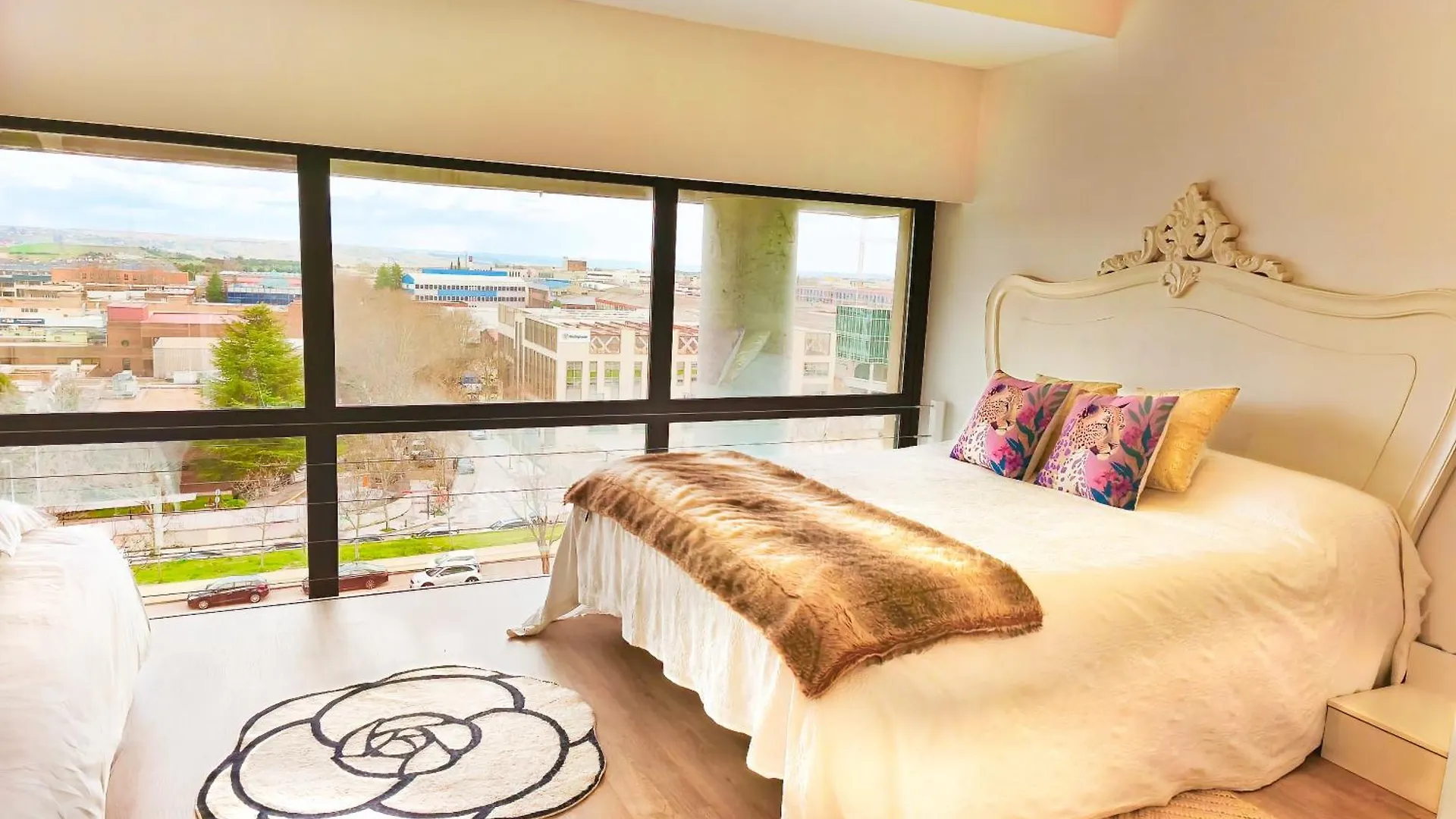 Madrid Sky Luxury Penthouse 6Pax 10 Min Airport Apartment San Sebastian de los Reyes Spain